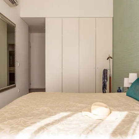 Plum Guide - City Lights Appartement Lissabon