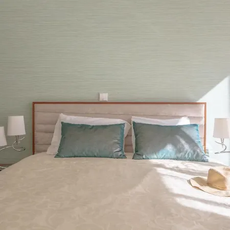 Plum Guide - City Lights Appartement *